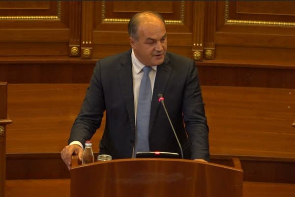 Hoxhaj: Kurti po diskuton në Bruksel se si të mbahen zgjedhjet në veri