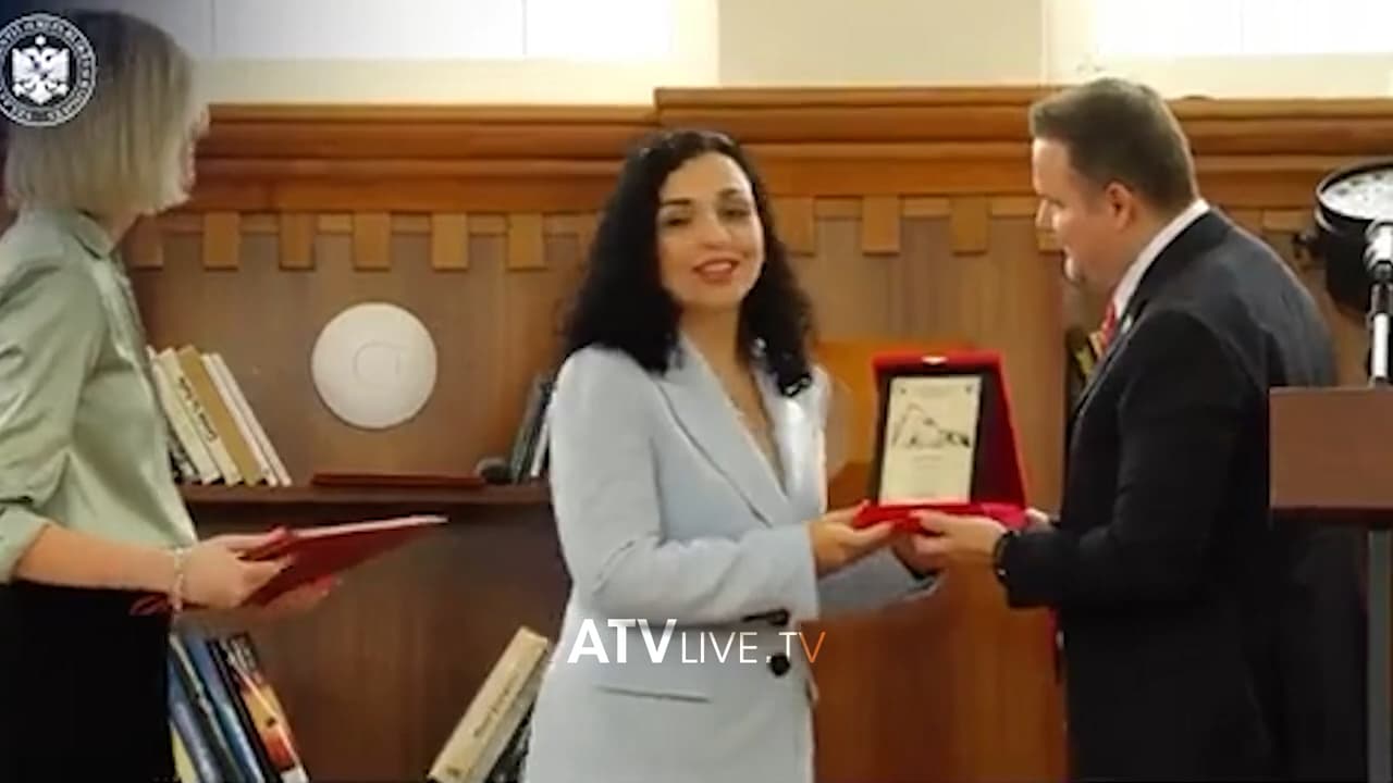 Presidentja Osmani nderohet me titullin “Patroni i kalasë” në Berat