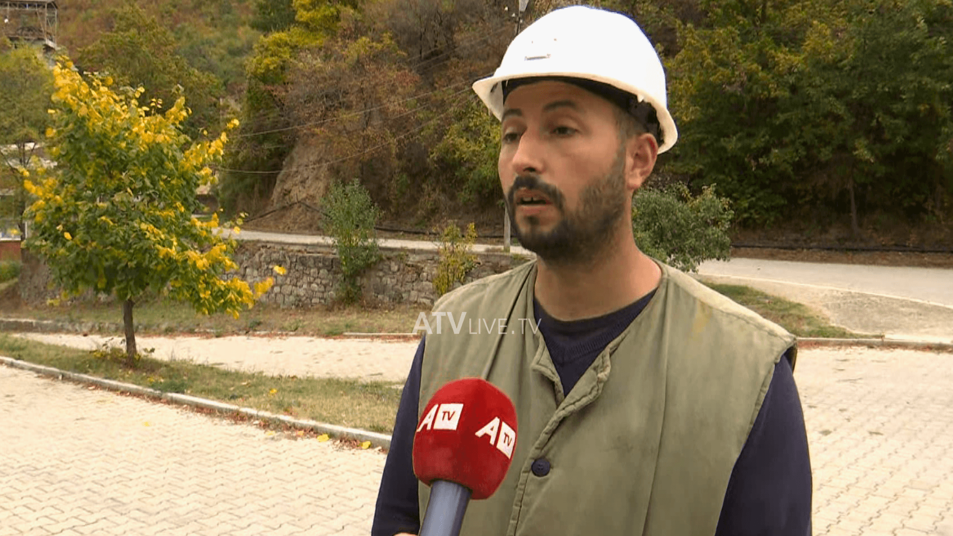 170 minatorë po qëndrojnë të mbyllur në minierë, madje kanë kërkuar edhe ndihmë mjekësore