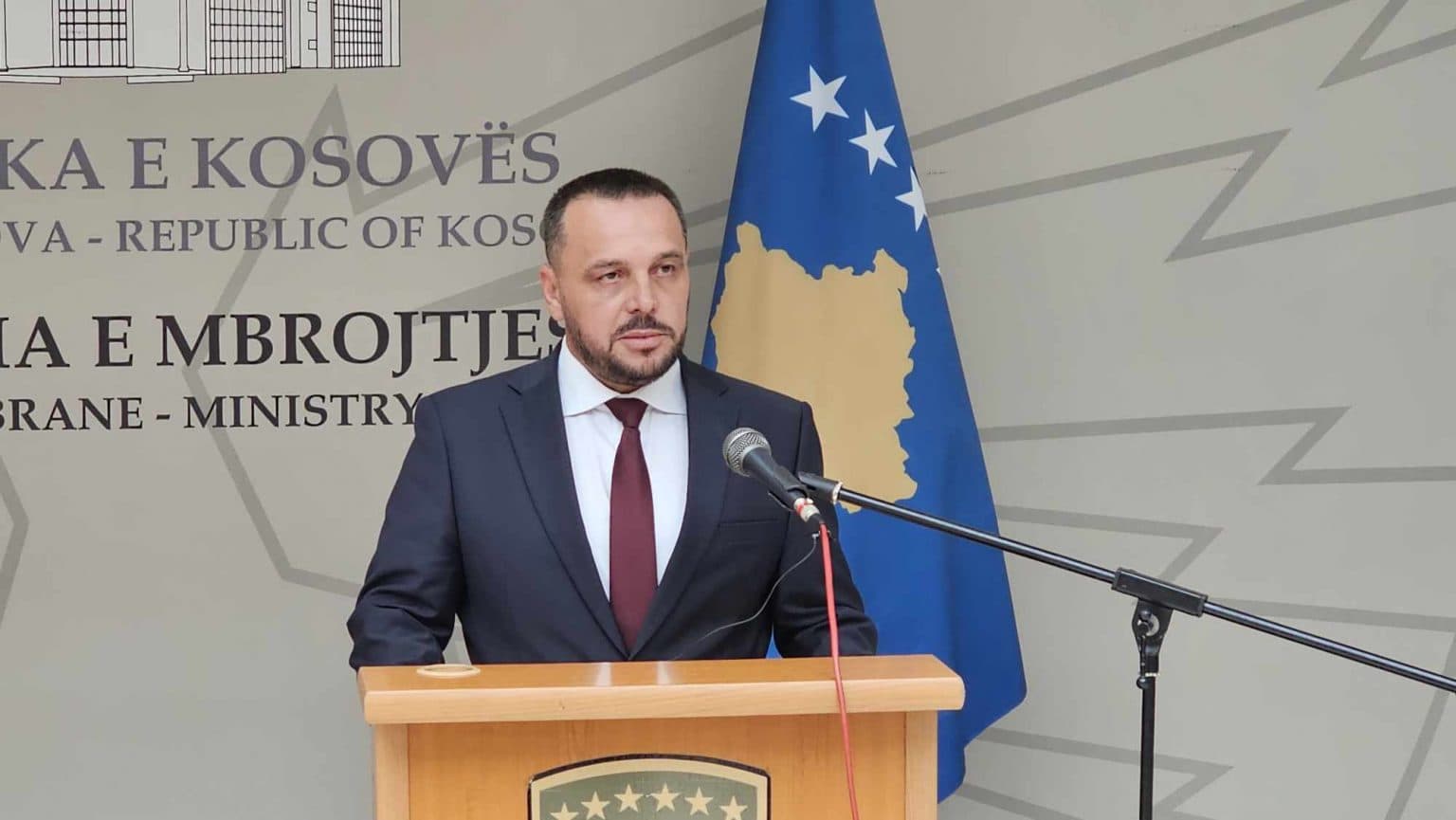 Ministri Maqedonci merr mbështetjen e homologut turk për anëtarësim në Partneritetin për paqe në NATO