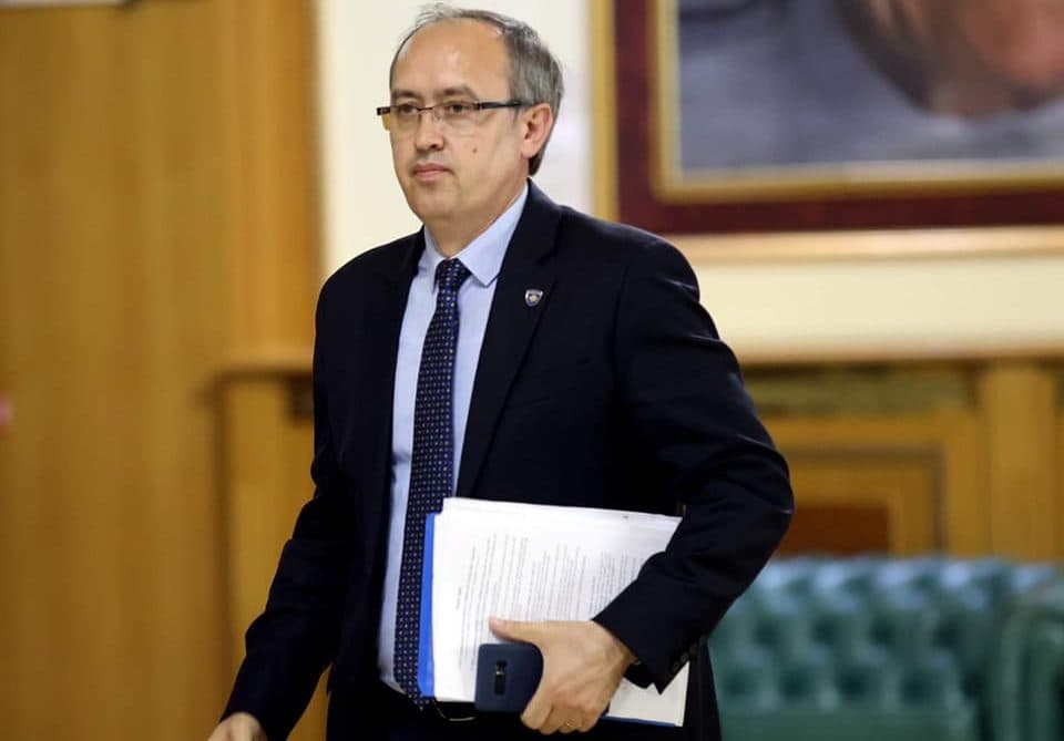 Hoti: Raporti i ministrit Murati vërteton që s’janë paguar dëmet e vërshimeve as në 2022 as në 2023