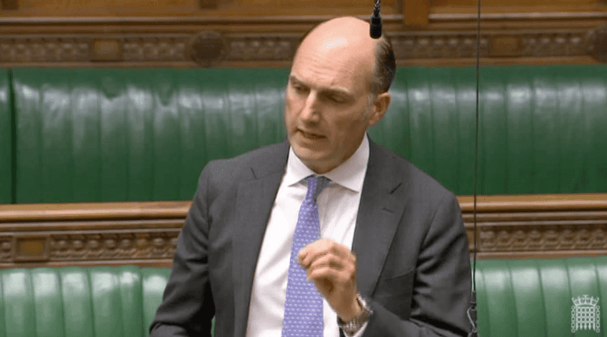 Ministri britanik: I kënaqur që forcat tona do të përforcojnë KFOR-in në Kosovë