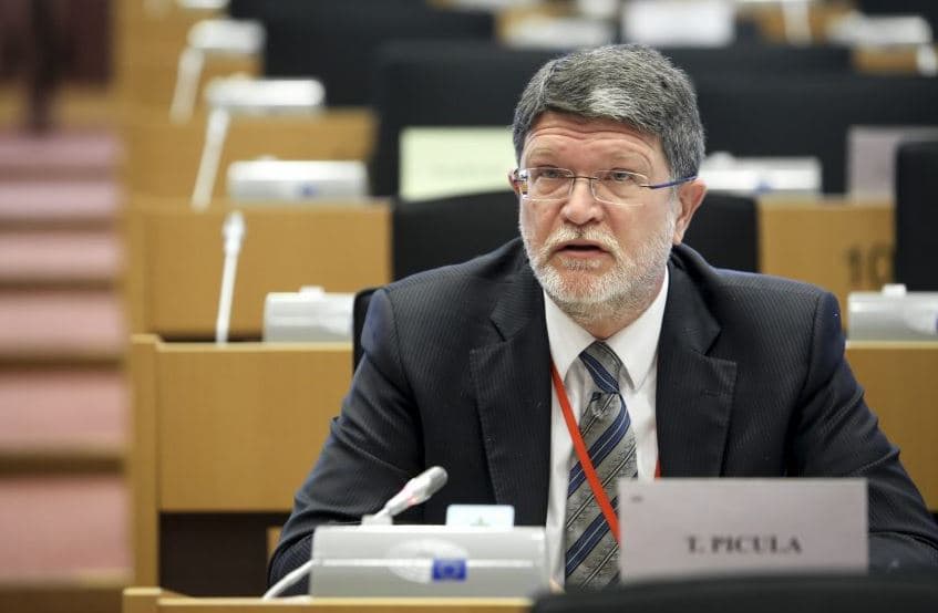 Eurodeputeti Picula: Serbia do të përballet me akte më rigoroze nga BE nëse refuzon ekstradimin e Radojçiqit