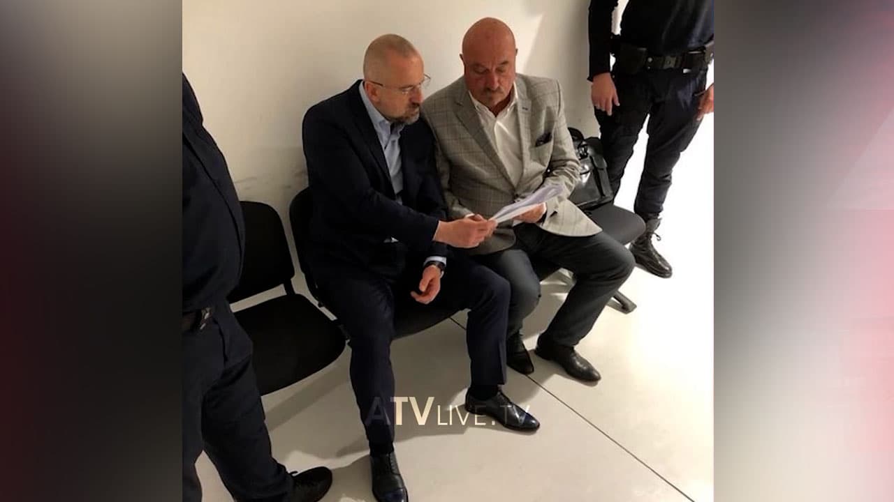 Radojiçiq ndalohet për 48 orë në Serbi, autoritetet kosovare kërkojnë ekstradimin