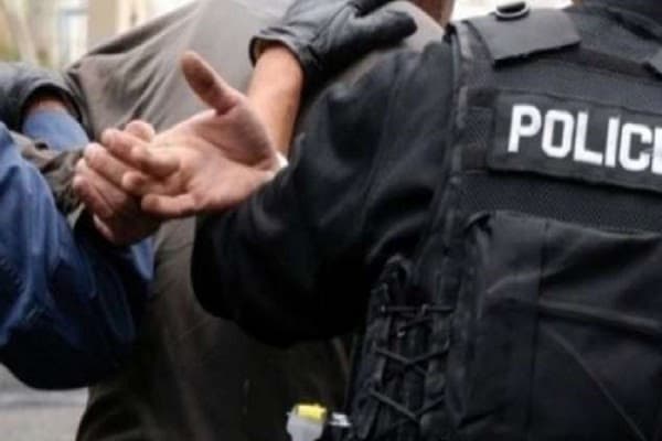 Theri me thikë një person, arrestohet i dyshuari në Mitrovicë