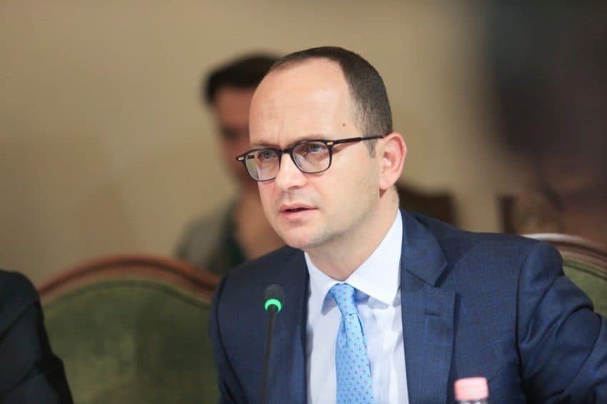 Bushati kërkon unitet politik në Shqipëri për Kosovën: Sulmi i 24 shtatorit kambanë e fortë alarmi
