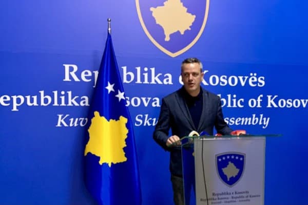 ​Gashi: Mospërgjigjet e Kurtit janë shkelje e Kushtetutës