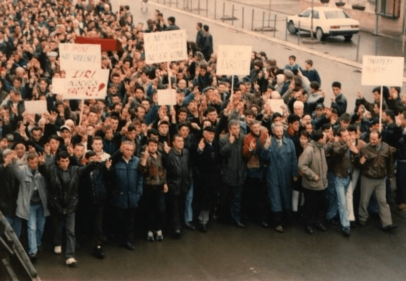 Haradinaj kujton protestën studentore të 1997: Paralajmëruan dhe legjitimuan luftën për liri e pavarësi