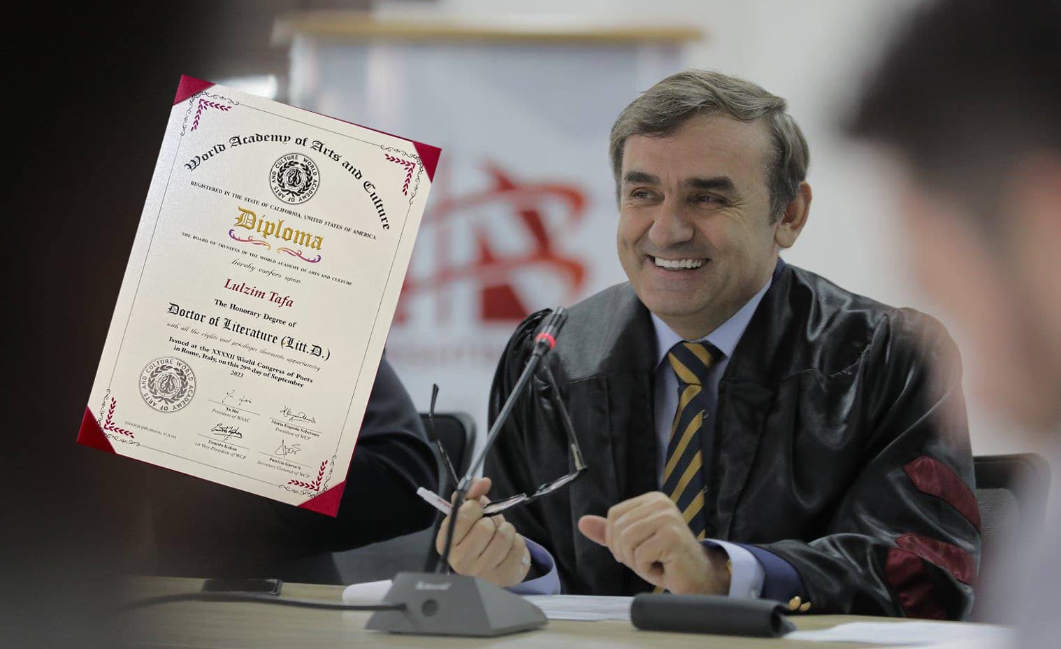 Lulzim Tafa nderohet me titullin më të lartë “Doctor of Literature” nga Kongresi Botëror i Poetëve