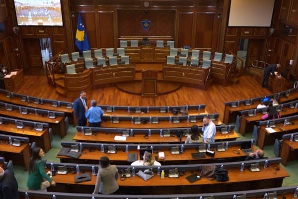 ​S’ka kuorum, përfundon seanca
