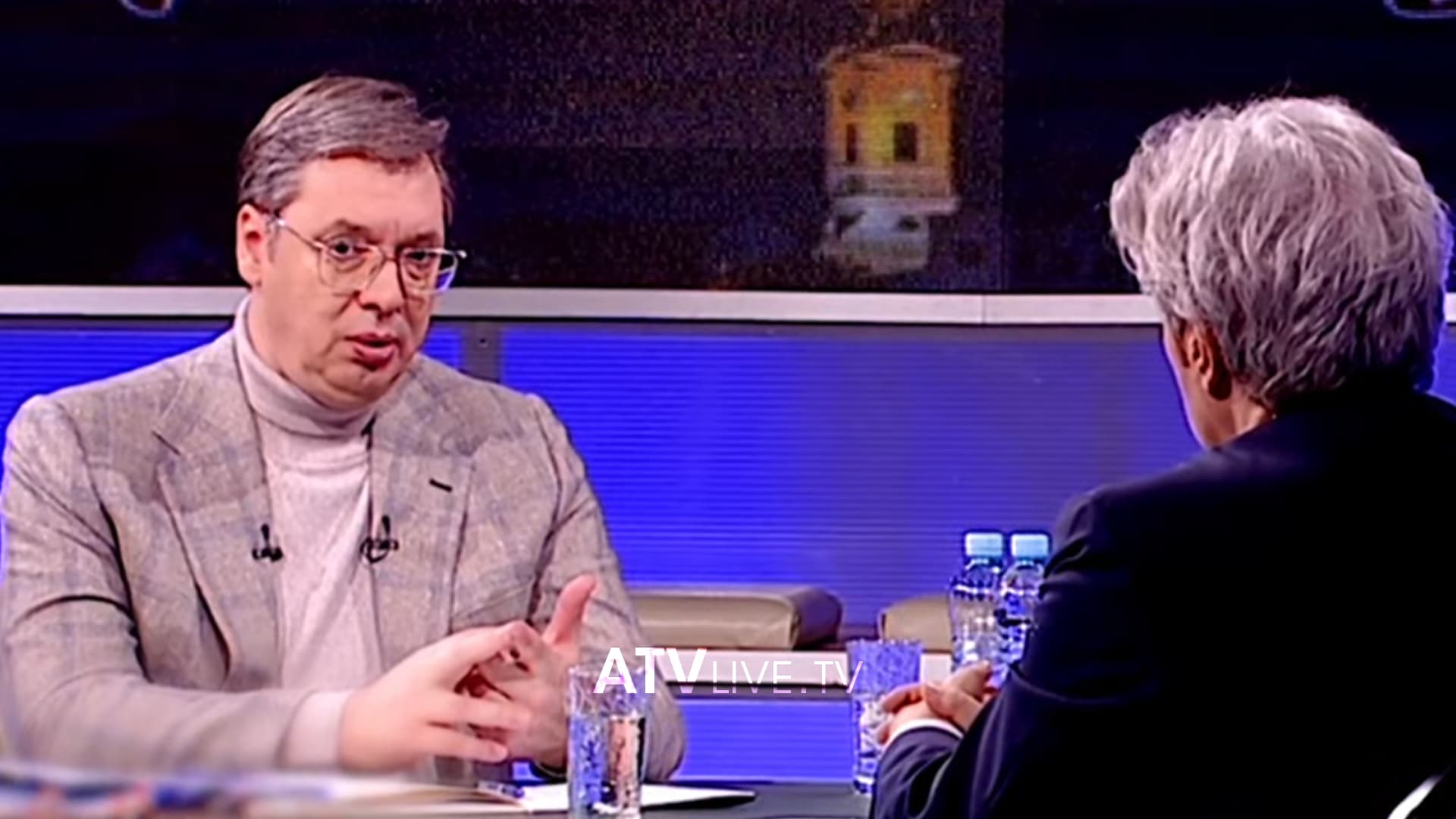 Serbia redukton numrin e trupave, Vuçiq: Sot kemi 7,500 dhe do ta reduktojmë në 4,000