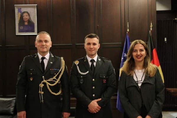 Kadeti Ukaj diplomon në Akademinë Ushtarake të Ushtrisë Gjermane