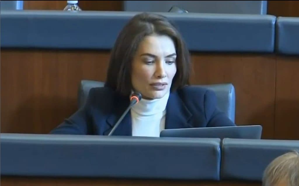 Deputetja e PDK-së: Kemi kërkuar shpërndarjen e Kuvendit por kundër janë LDK-ja dhe AAK-ja