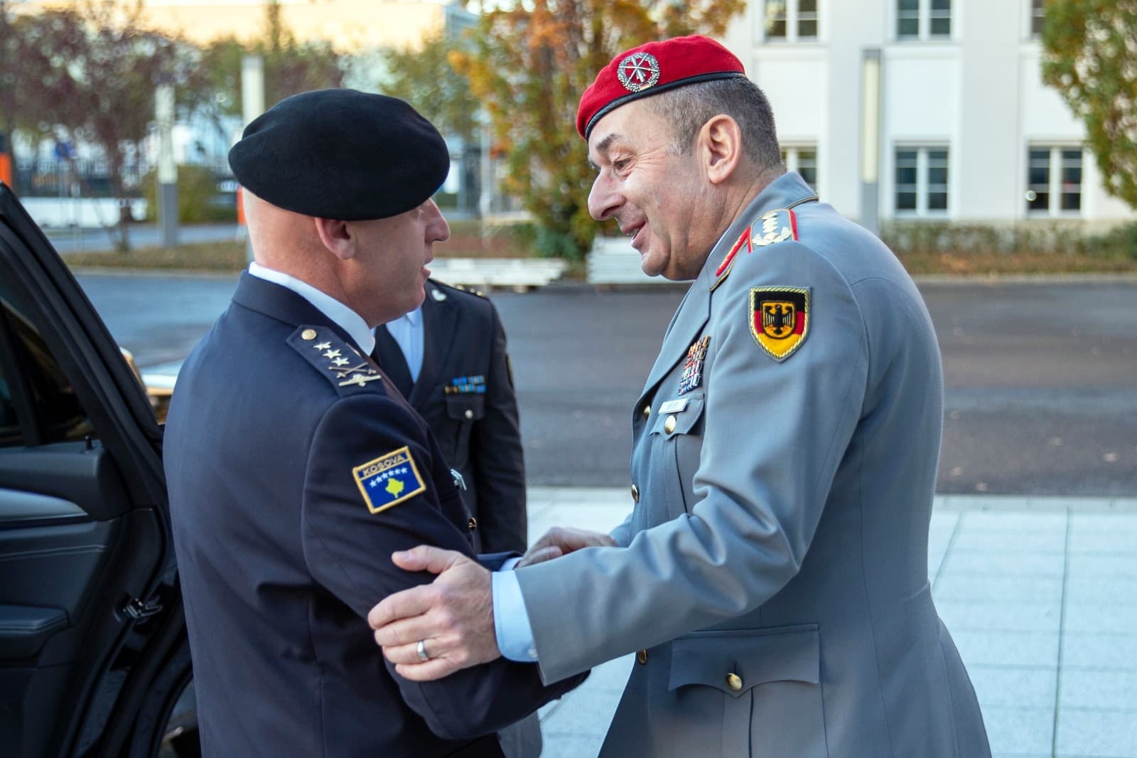 Gjeneral Jashari takohet me homologun gjerman, Carsten Breuer