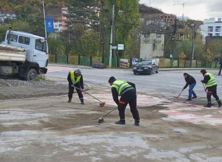 Reshjet e shiut shkaktuan tollovi në kryeqytet, Rama thotë se po pastrohet e intervenohet në zona të ndryshme