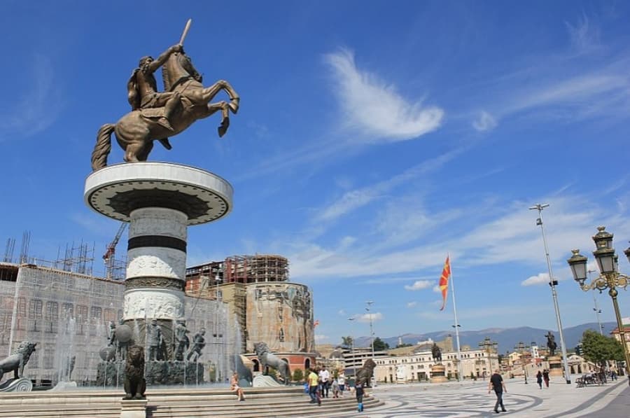 Qeveria e Maqedonisë së Veriut miraton marrëveshjen për projektimin e rrugës Tetovë – Prizren