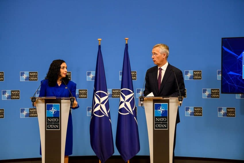Shefi i NATO-s në Kosovë për t’i dërguar mesazh Rusisë