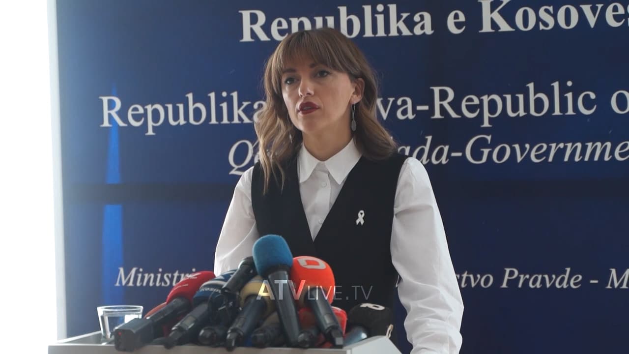 “Beteja” mes ministres Haxhiu dhe prokurorisë speciale