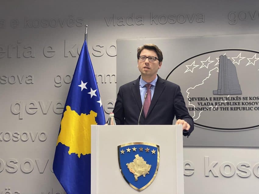 Murati nënshkruan marrëveshje me USAID, garantojnë siguri për investitorët