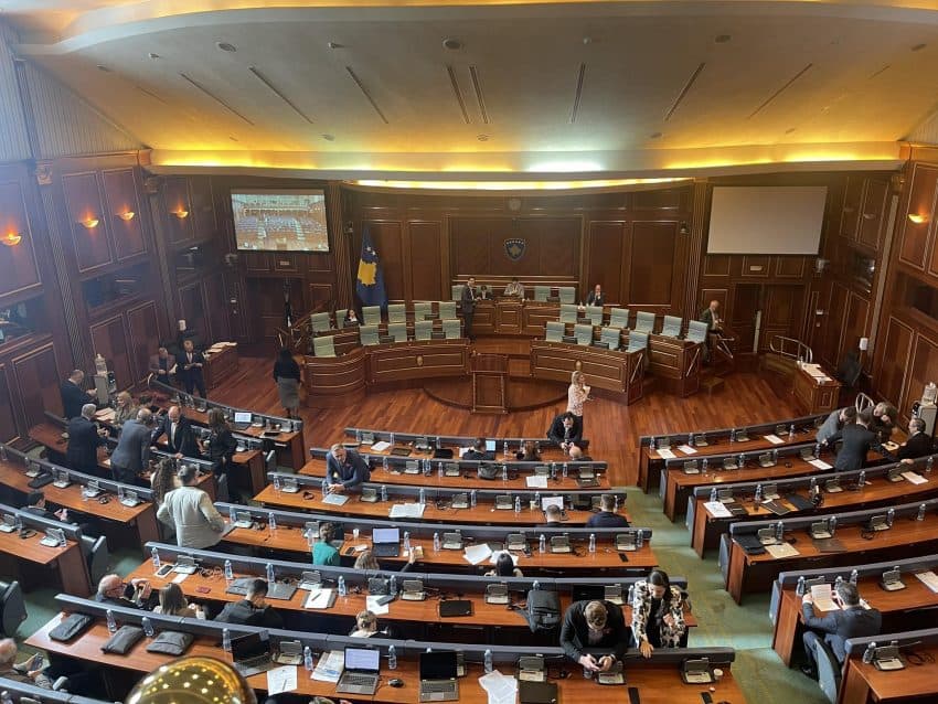 Kuvendi sot mban seancë plenare, në rend dite janë pyetjet parlamentare