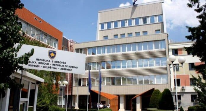 Rizvanolli dhe Aliu raportojnë në komisionet e Kuvendit