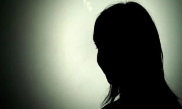 Arrestohet një person në Prishtinë, dyshohet se dhunoi një grua
