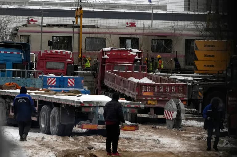 Mbi 100 të lënduar nga përplasja e trenave në Pekin