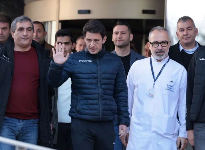 Referi turk që u sulmua fizikisht lirohet nga spitali
