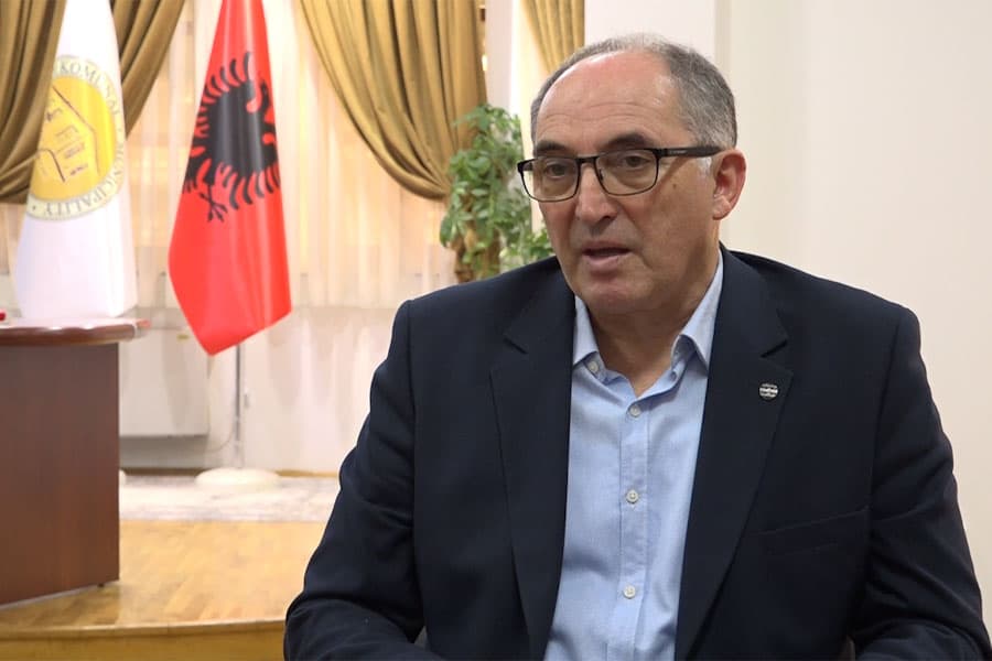 Kryetari i Prizrenit tregon nëse do t’ua falë tatimin në pronë qytetarëve