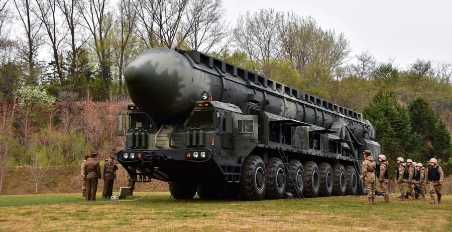 Kim Jong Un paralajmëron sërish me përdorimin e armëve bërthamore