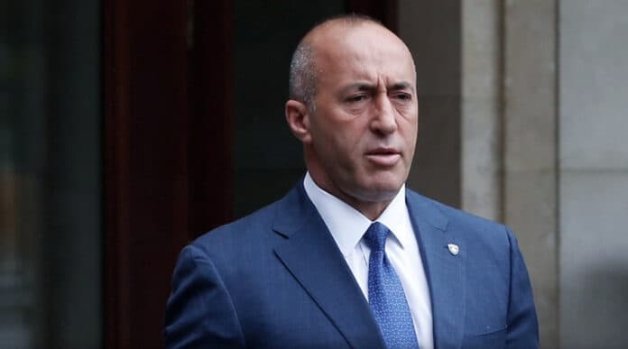 Dita e Mësuesit, Haradinaj del me 3 kërkesa emergjente për përmirësim të kushteve të mësimdhënësve