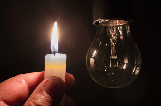 Ndërprerje të energjisë në rajonin e Pejës dhe Gjakovës pas reshjeve të borës