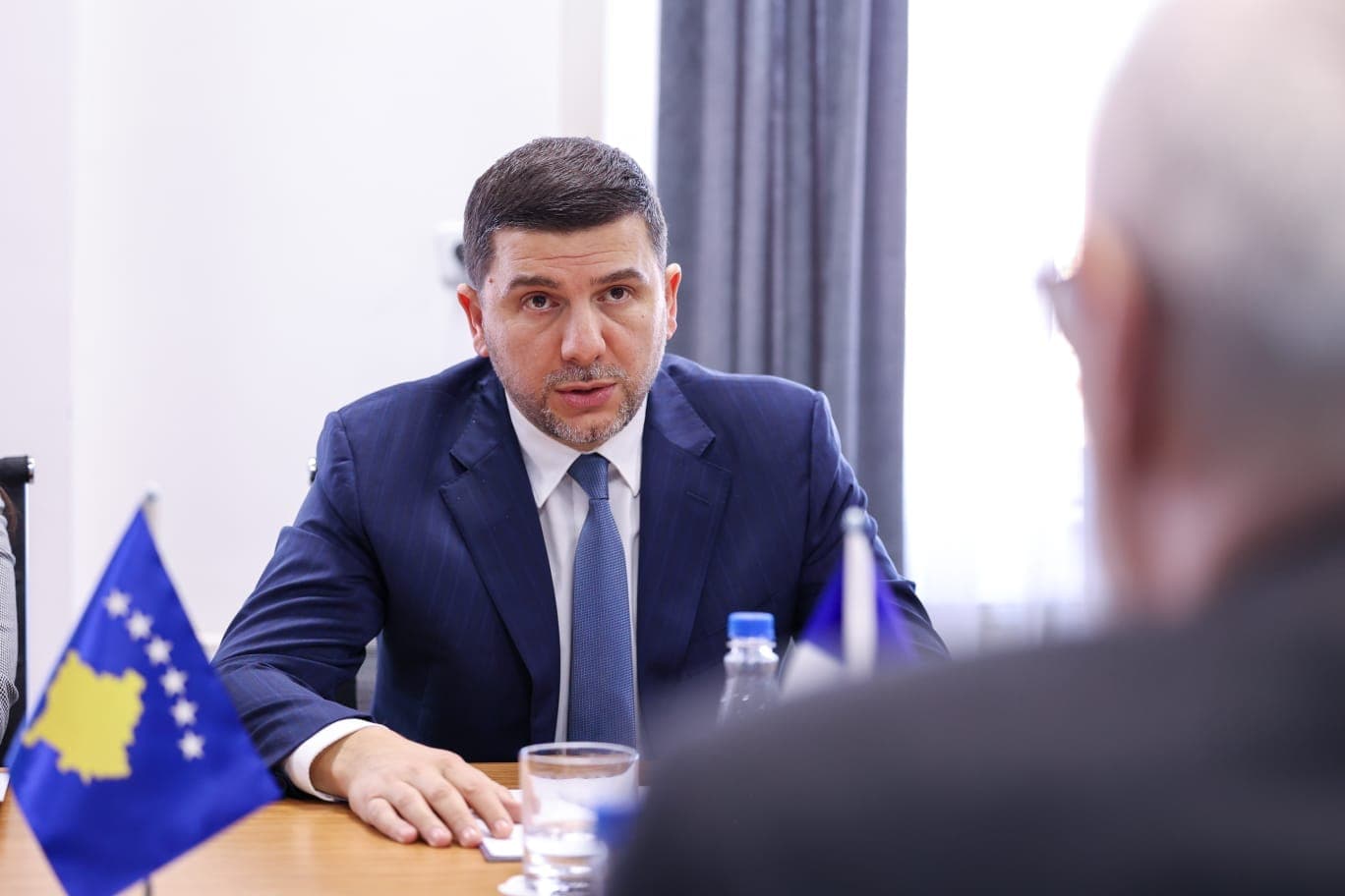 Memli Krasniqi takon shefin e Zyrës së BE-së dhe ambasadorët gjerman, francez e italian – PDK do të luajë rol konstruktiv