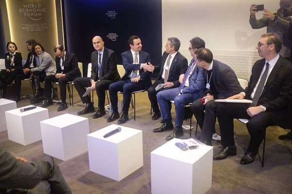 ​Kurti e Vuçiq pjesë e panelit ku u fol për sigurinë gjeopolitike të rajonit