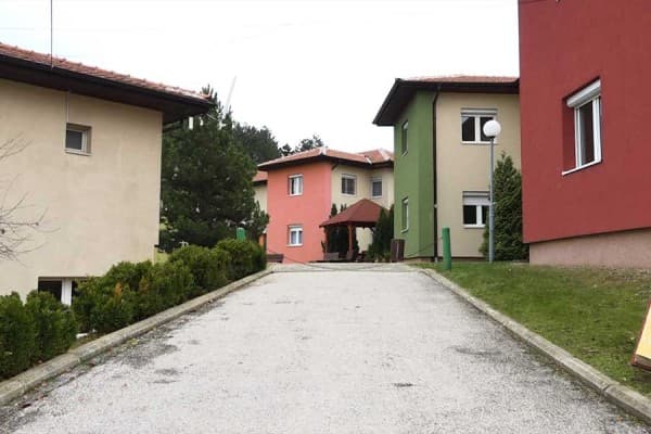 SOS Fshati nganjëherë nuk ka vend për fëmijët e braktisur