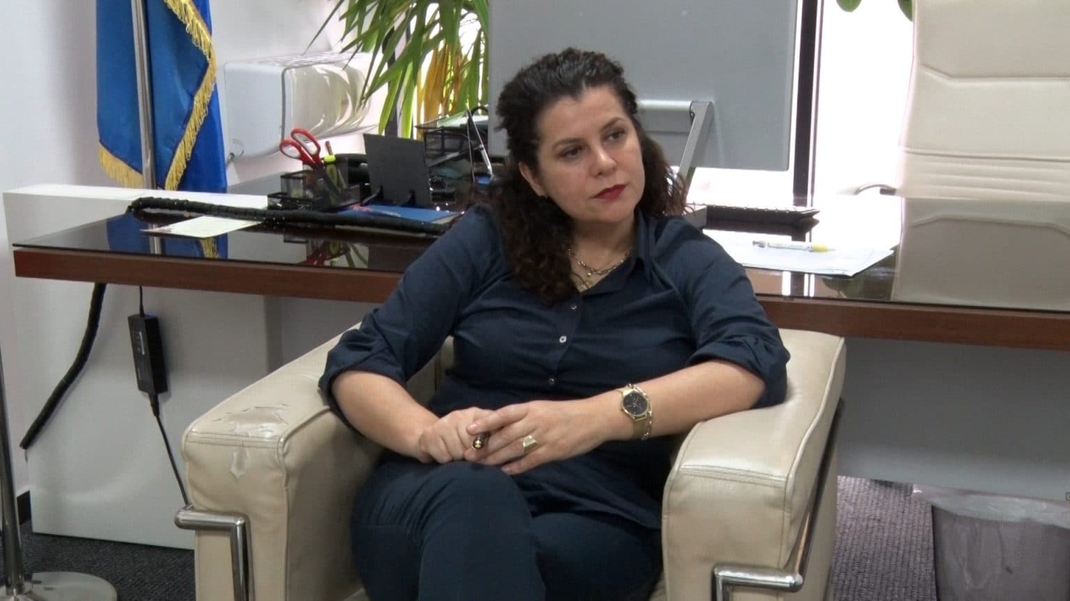 Gori: Infermierët s’mund ta kalojnë muajin me pagën aktuale, janë ndalur shujtat e s’po përkrahen financiarisht