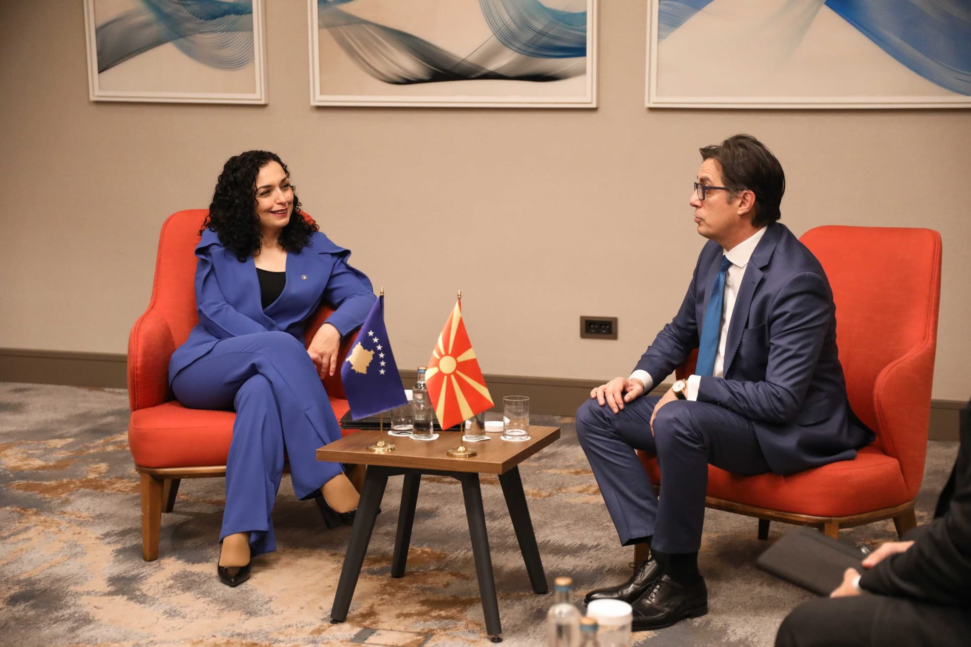 Presidentja Osmani pret në takim sot presidentin e Maqedonisë së Veriut