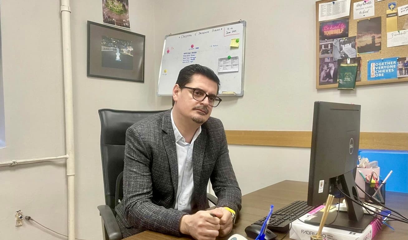Musliu: Synojmë zgjerimin e ndriçimit të mençur në Prishtinë, monitorimi do të bëhet nga dhoma e kontrollit