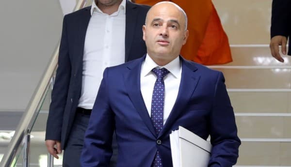 Kovaçevski e konfirmon zyrtarisht dorëheqjen nga posti i kryetarit të LSDM-së