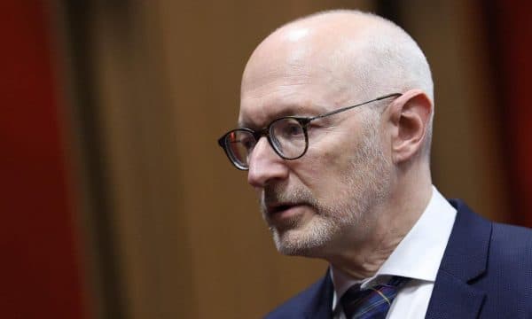 Guerot: Franca kërkon nga Kosova periudhë të mjaftueshme tranzitore për çështjen e dinarit dhe të jetë temë në dialog