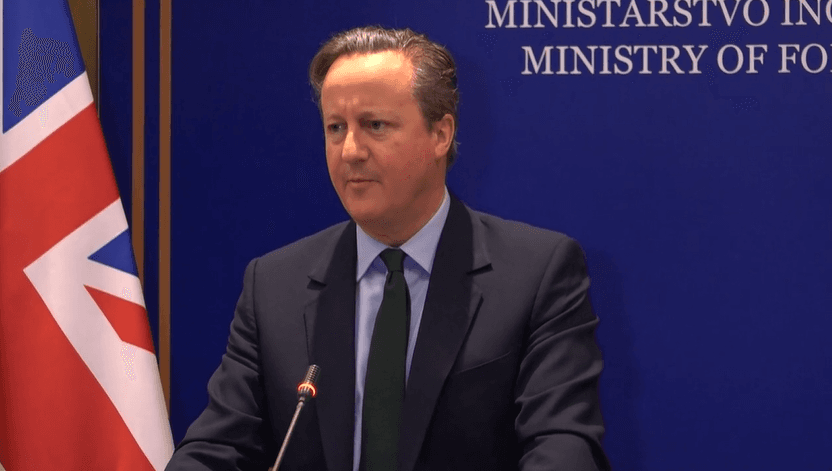 Cameron: Do vazhdojmë t’i ndihmojmë Kosovës në të gjitha mënyrat që mundemi