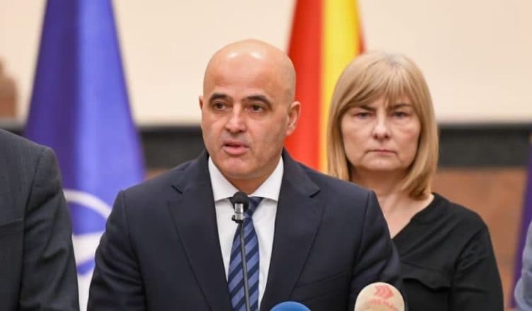 Të enjten jep dorëheqje qeveria e Maqedonisë së Veriut, kur pritet të marrë detyrën kryeministri shqiptar