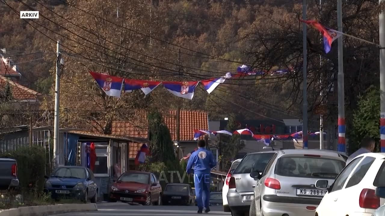 Interesim i shtuar i serbëve për t’u pajisur me pasaporta të Kosovës