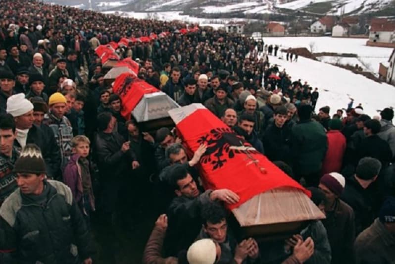 Në korrik nis gjykimi ndaj 21 të akuzuarve për masakrën e Reçakut