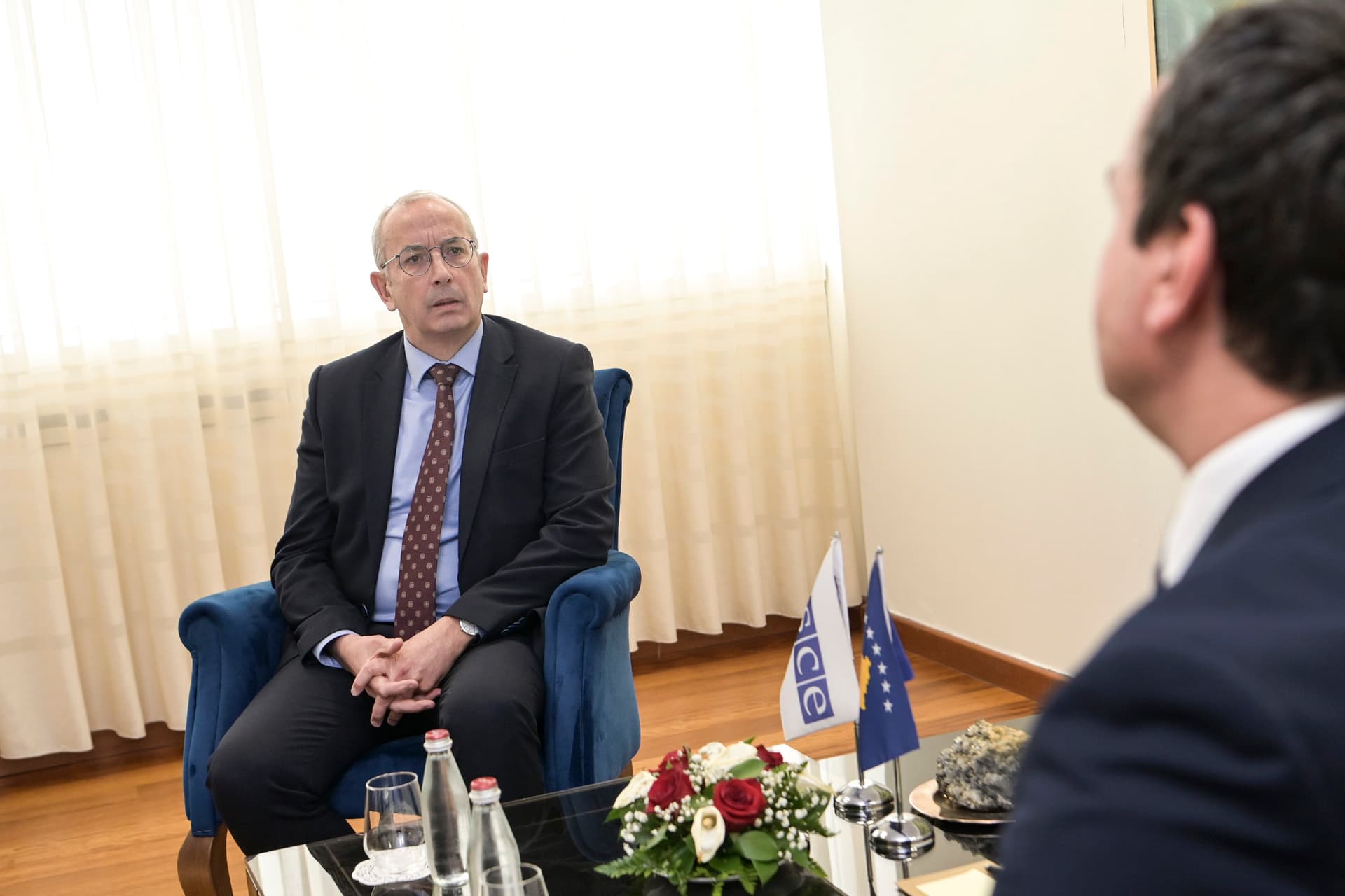 Kurti priti në takim shefin e OSBE-së, folën për rregulloren e BQK-së