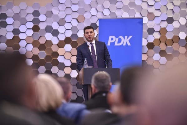 PDK-ja diskuton mobilizimin e strukturave për zgjedhje nacionale