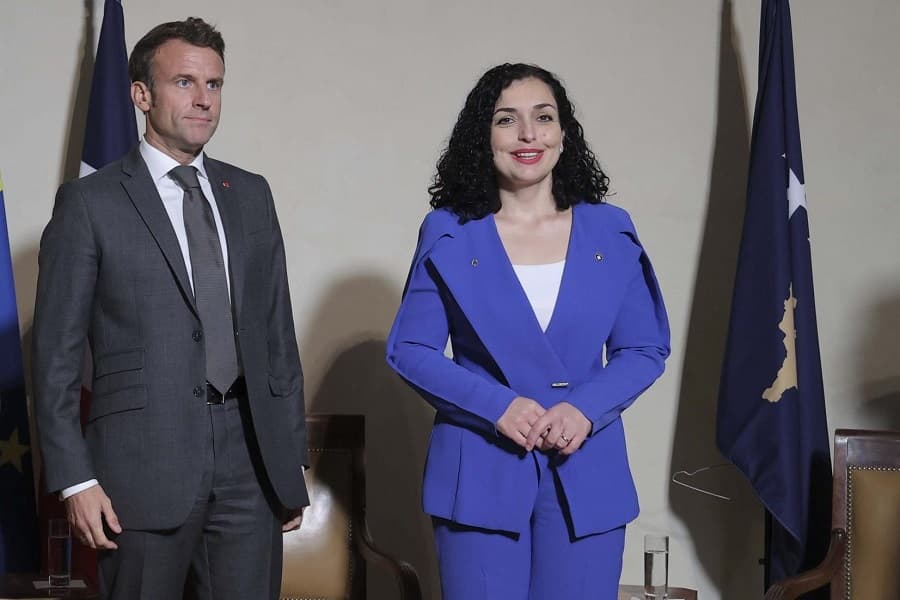 Macron letër Osmanit: Vendi i Kosovës është në BE