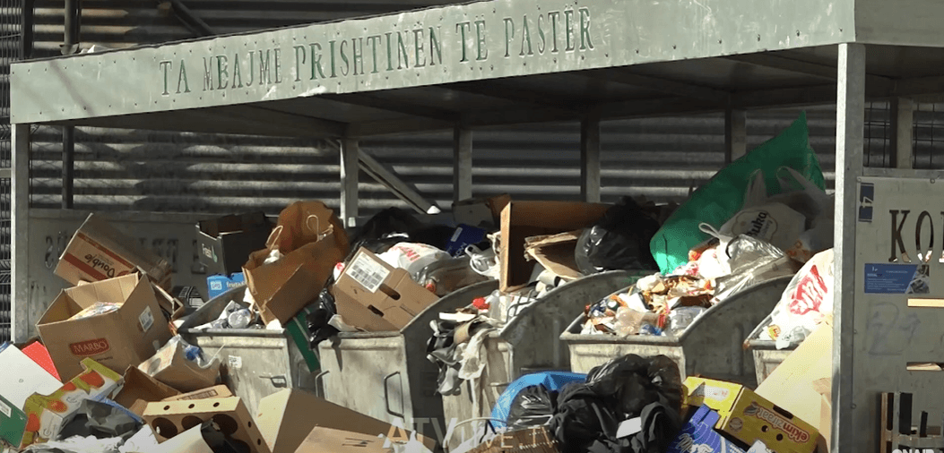 Gjendja me mbeturina në Prishtinë, drejtori i ri premton shtimin e 3000 kontejnerëve në Prishtinë