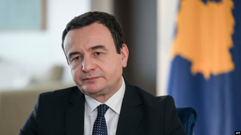 “Ikje e përgjegjësisë dhe gafë e madhe” – Opozita kritikon Kurtin për mospjesëmarrje fizike në Samitin e Tiranës