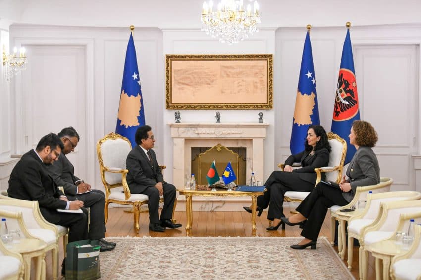 Presidentja Osmani priti në takim lamtumirës ambasadorin jorezident të Bangladeshit